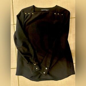 Long sleeve Zara Women blouse.